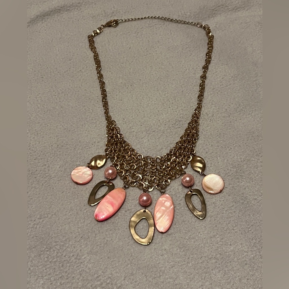 COPY - Costume jewelry. Necklace.
